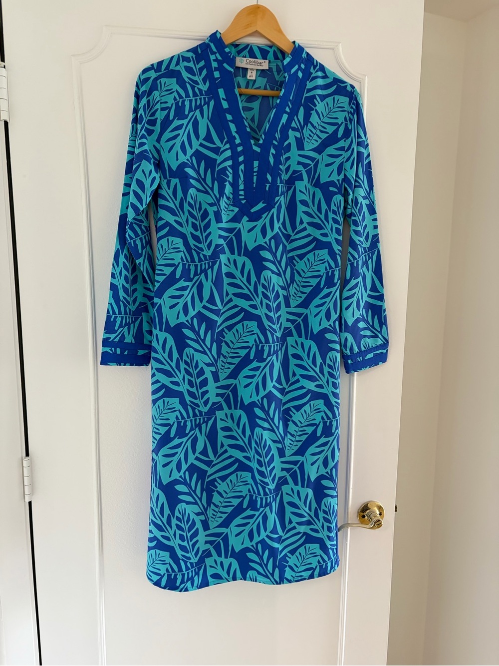 Coolibar Aqua and Royal Blue Leaf-Print Tunic